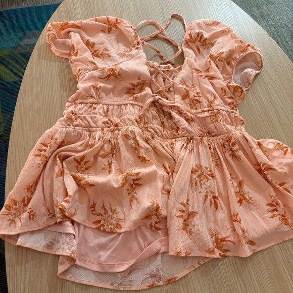 Torrid Washable Crinkle Gauze Criss Cross Back Top 1 1X Pink Floral Print Rayon - Picture 3 of 3